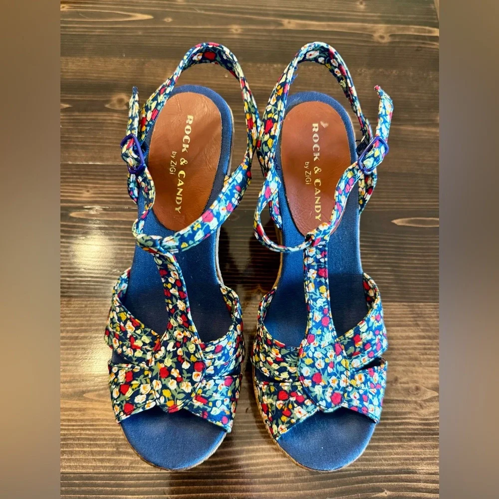 Rock & Candy “Carolina” Floral‎ Navy and Red Espadrille Wedges Size 6.5